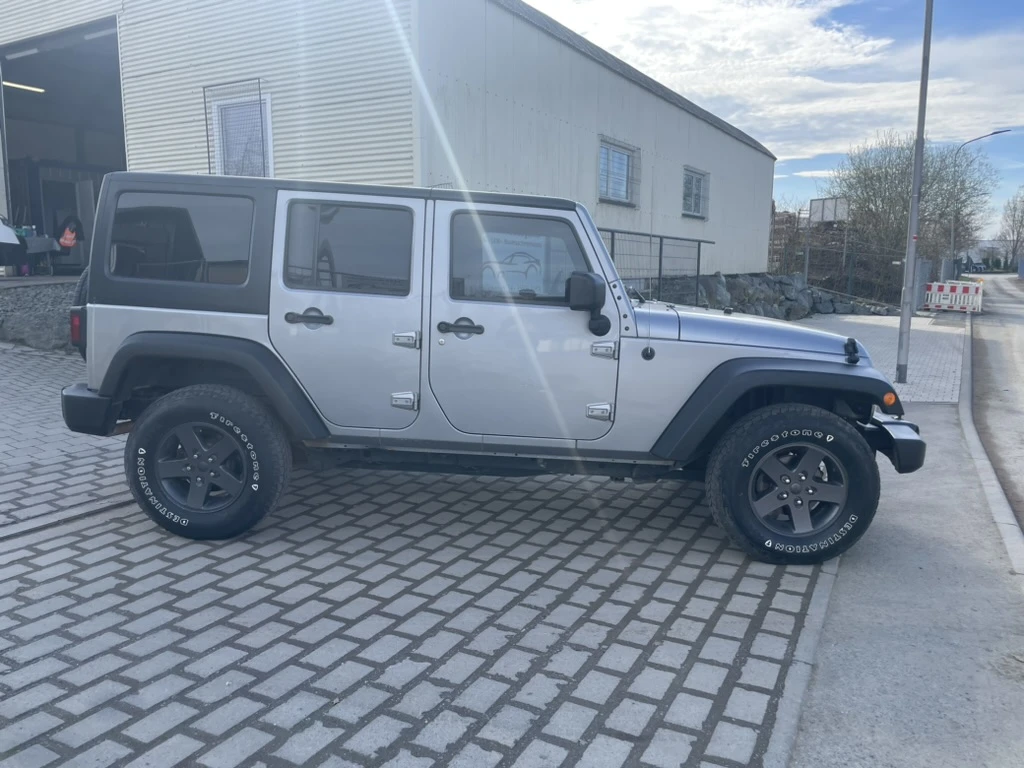 Jeep Wrangler  - изображение 3