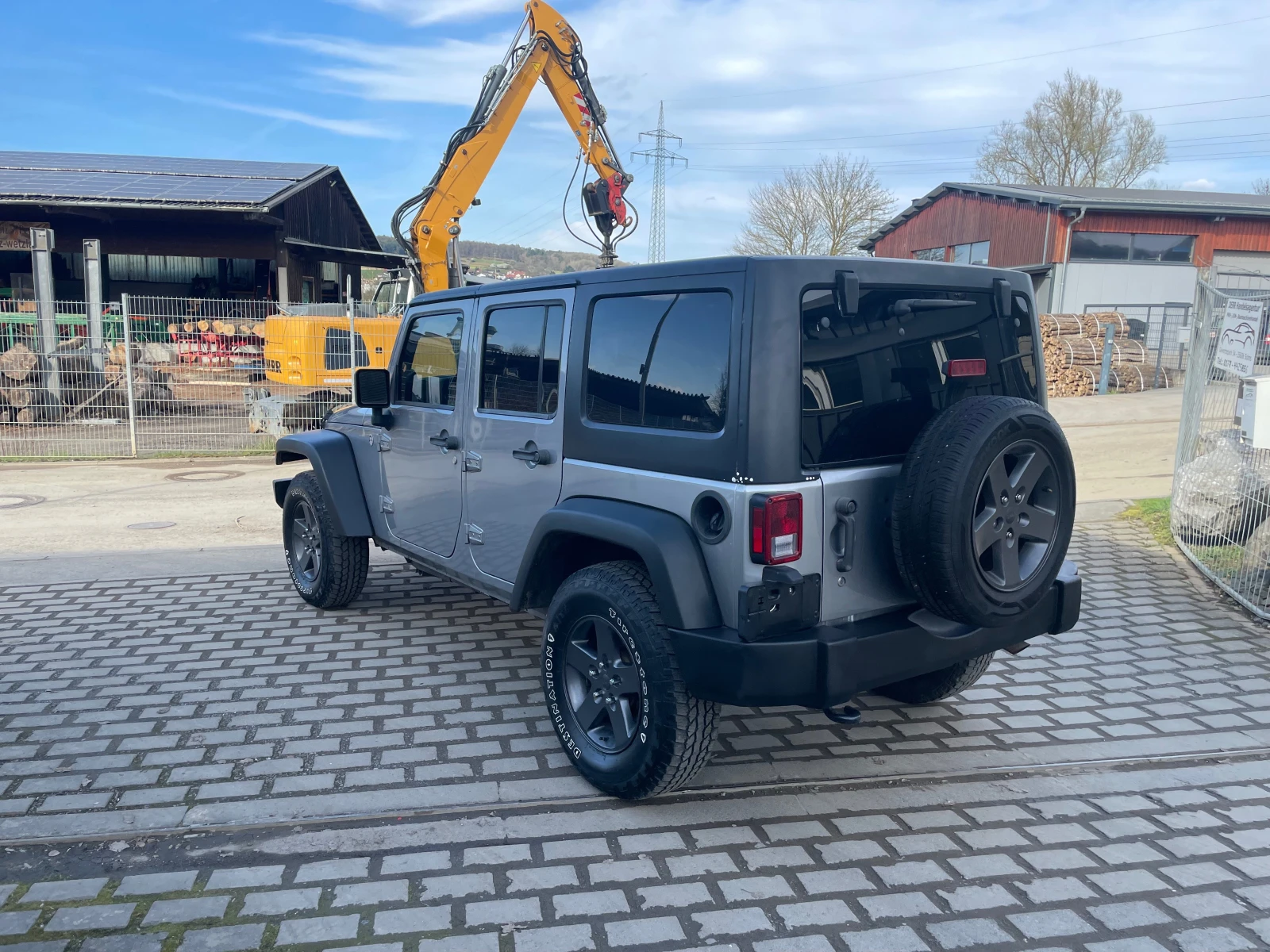 Jeep Wrangler  - изображение 8