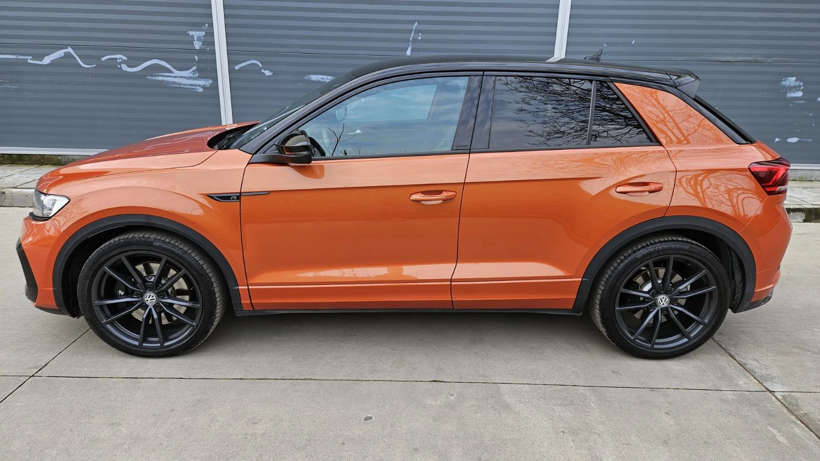 VW T-Roc R 380HP 4Motion - изображение 8