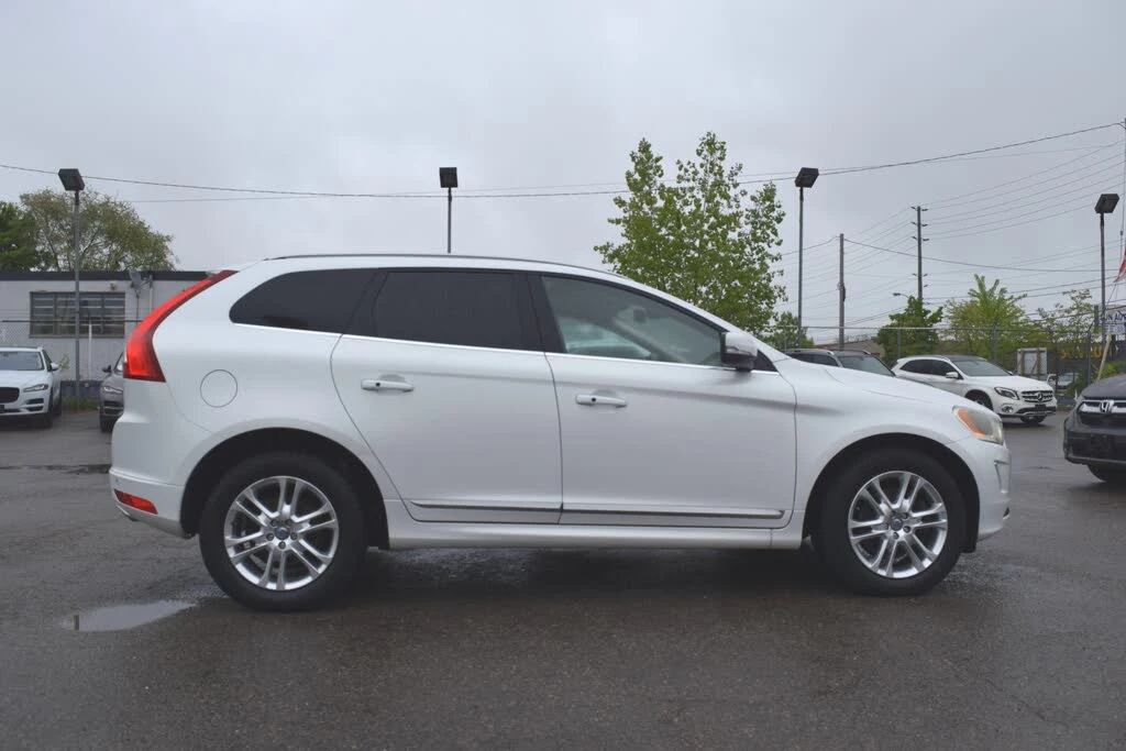 Volvo XC60 T5 Premier Plus* HeadUp* АвтоКредит * (ЦЕНА ДО БГ) - изображение 4