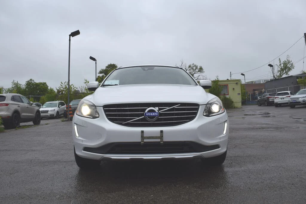 Volvo XC60 T5 Premier Plus* HeadUp* АвтоКредит * (ЦЕНА ДО БГ) - изображение 2