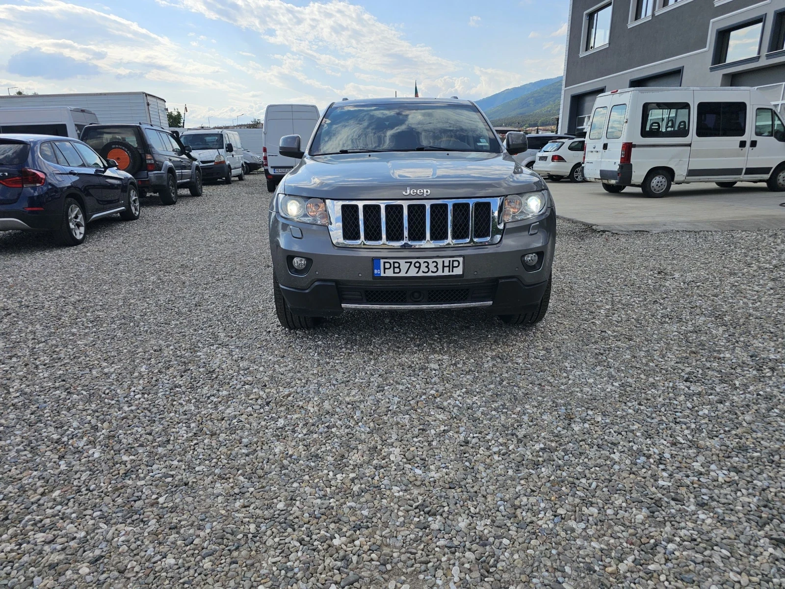 Jeep Grand cherokee Overland - изображение 5