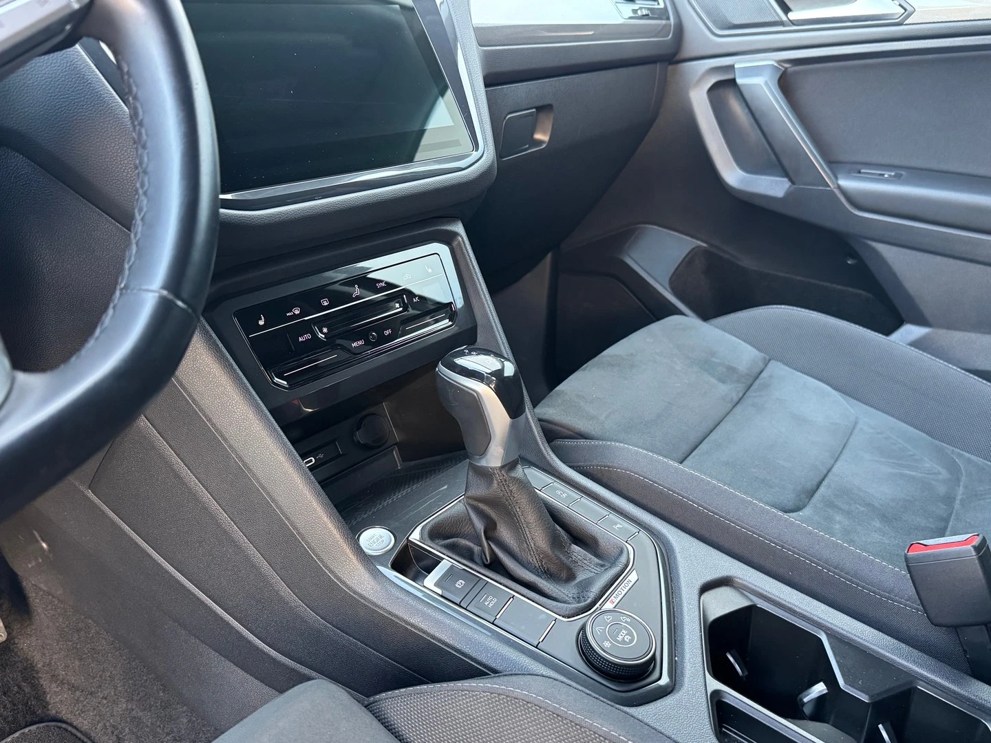 VW Tiguan LWB PA Life 2.0TDI 4MOTION DSG | Mobile.bg — изображение 11