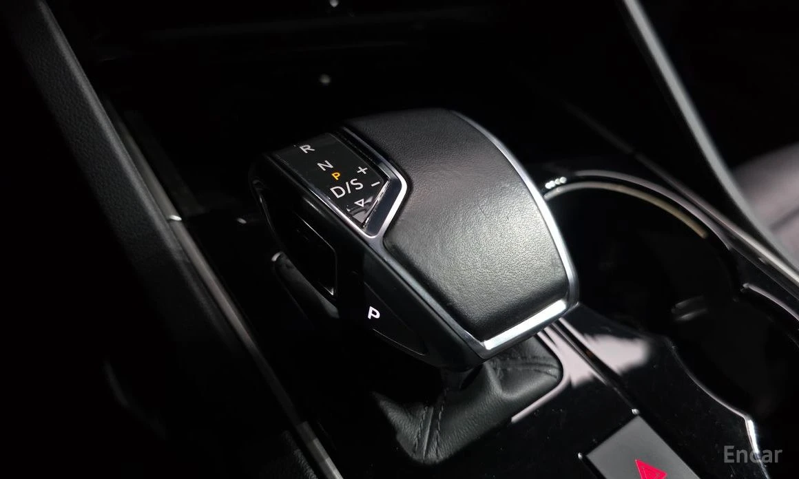 VW Touareg 3.0 TDI PREMIUM, снимка 10 - Автомобили и джипове - 54069687