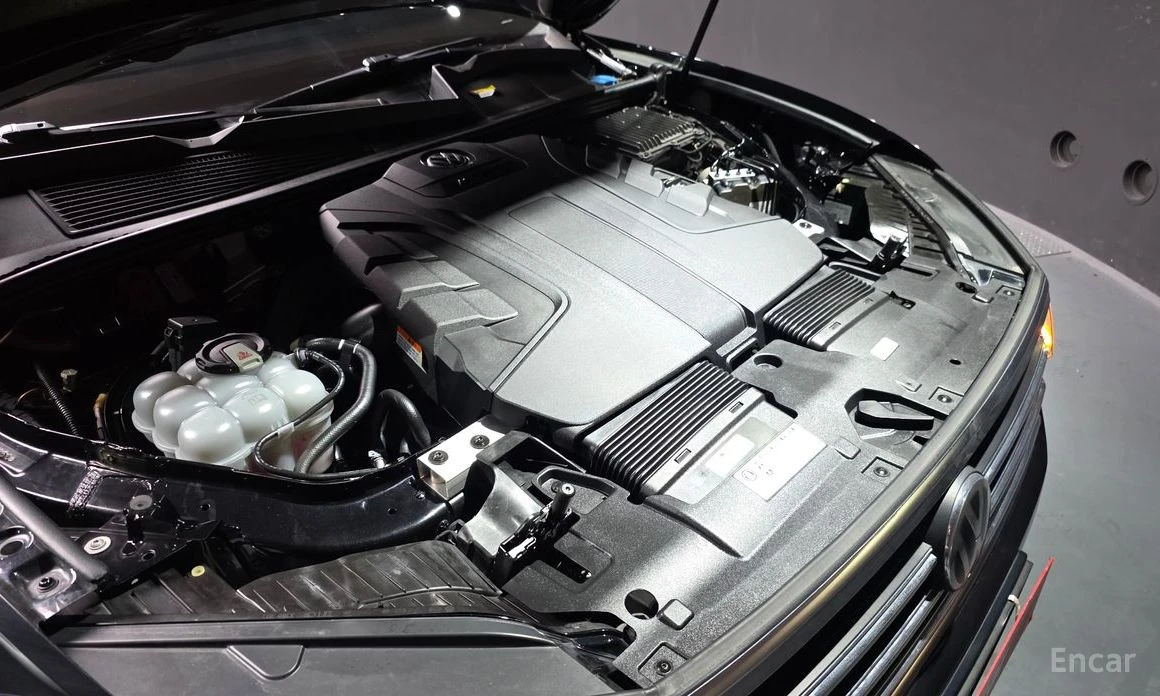 VW Touareg 3.0 TDI PREMIUM, снимка 8 - Автомобили и джипове - 54069687