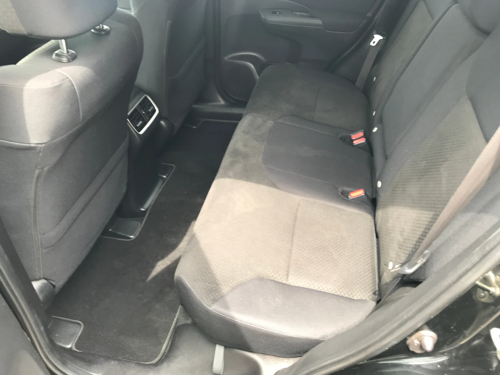 Honda Cr-v 1, 6 2WD, снимка 9 - Автомобили и джипове - 54409725