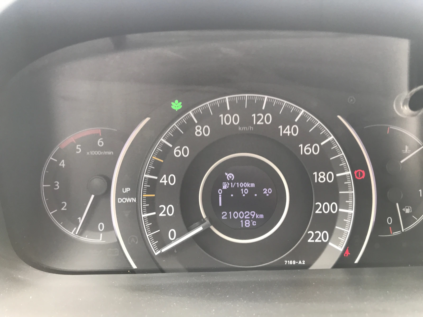 Honda Cr-v 1, 6 2WD, снимка 5 - Автомобили и джипове - 54409725