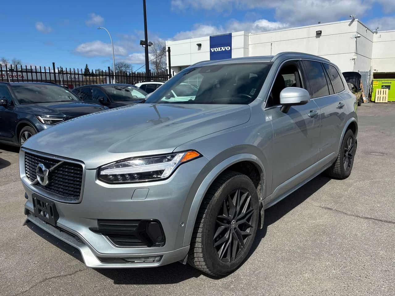 Volvo Xc90 R Design/ПАНОРАМА/360 КАМЕРИ/ВТОРИ ГУМИ И ДЖАНТИ