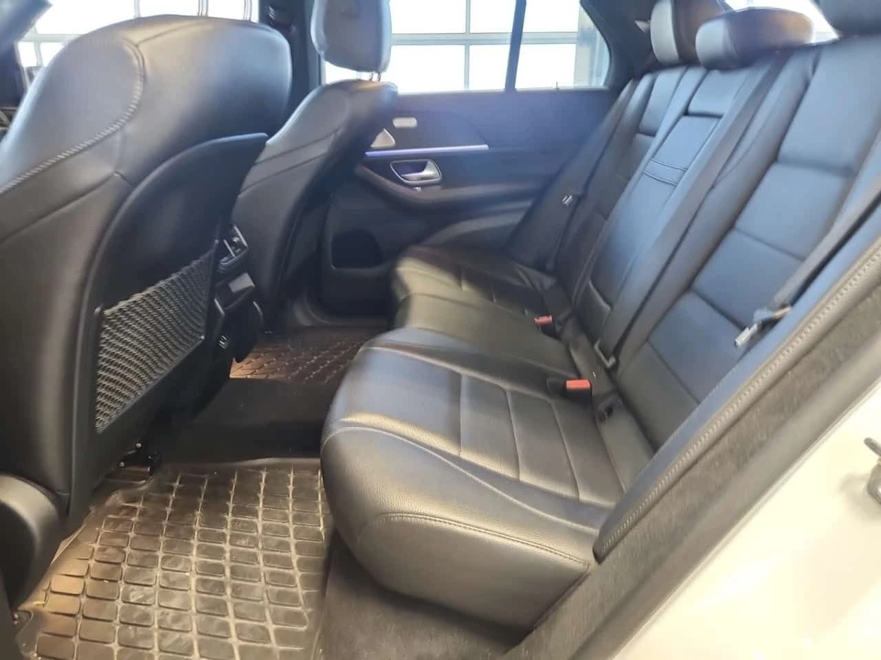 Mercedes-Benz GLE 450 | AMG-LINE| DISTRONIC| 360| BURMESTER| HUD| PANO, снимка 14 - Автомобили и джипове - 54435620