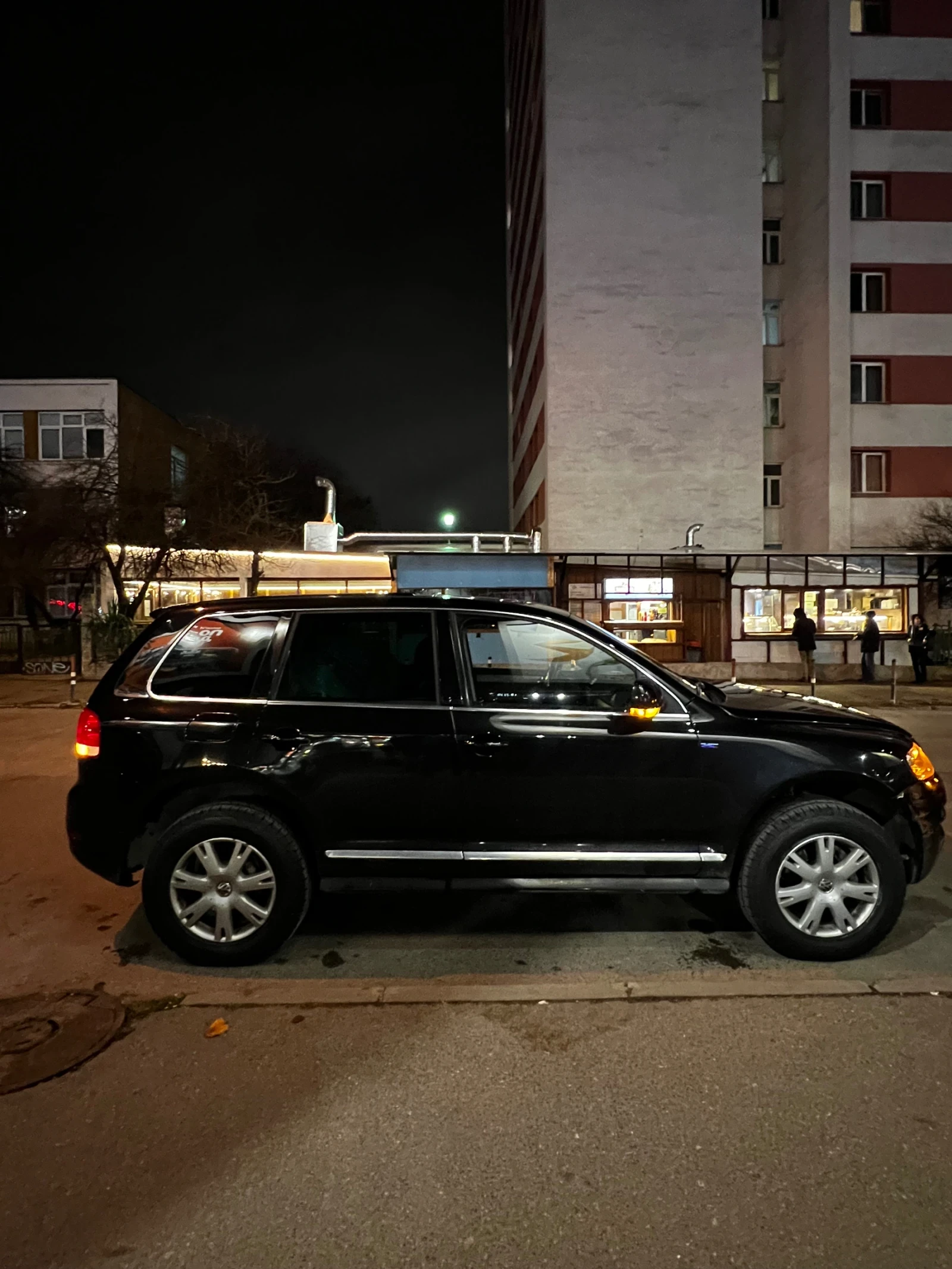 VW Touareg 3.2 V6 бензин, снимка 3 - Автомобили и джипове - 54710828