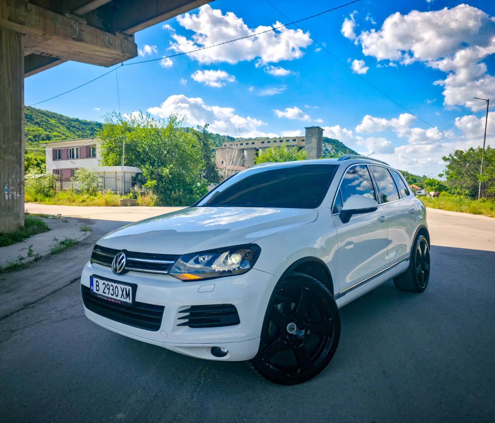 VW Touareg = FACELIFT= R-Line= 3.0tdi= СМЕНЕНИ ВЕРИГИ= , снимка 2 - Автомобили и джипове - 54723167