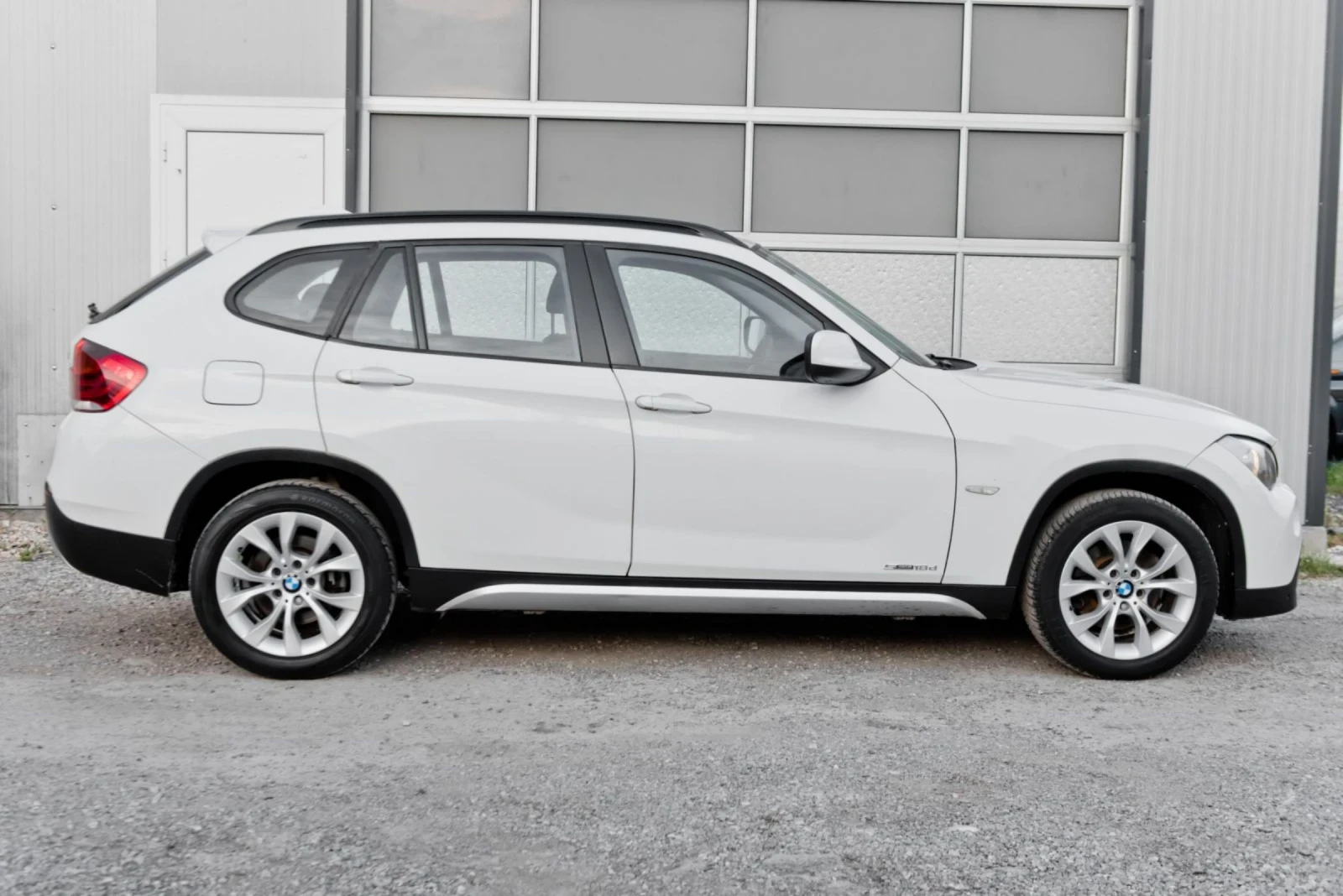BMW X1 2.0 Diesel Обслужена, снимка 2 - Автомобили и джипове - 54899865