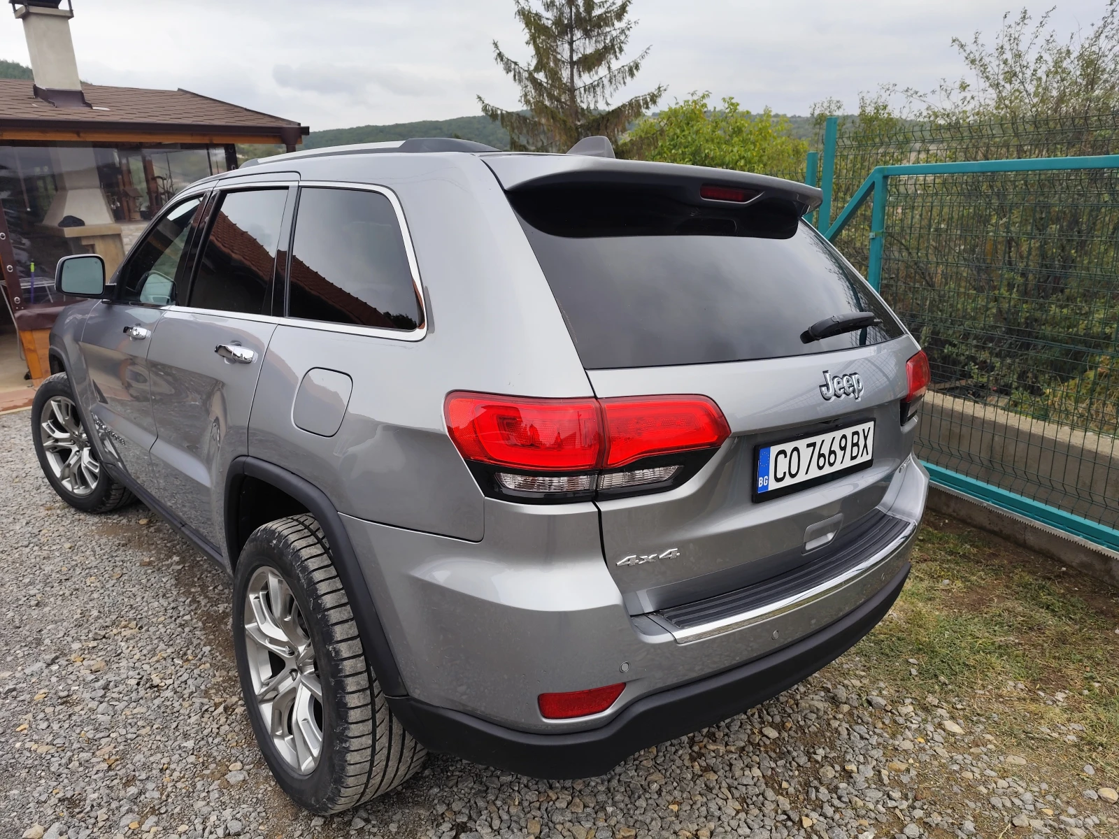 Jeep Grand cherokee 3.6, снимка 10 - Автомобили и джипове - 56573594