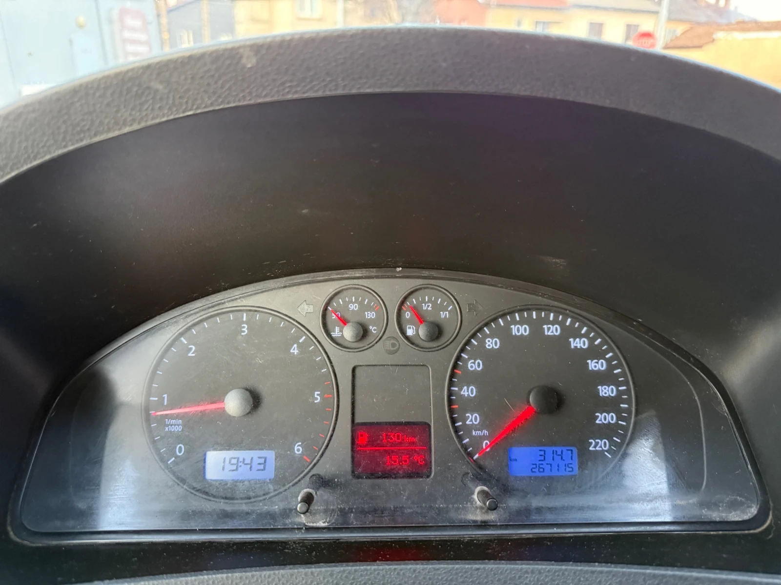 VW Transporter T5 2.5TDI 131кс. Климатик Нов внос, снимка 9 - Бусове и автобуси - 54235967