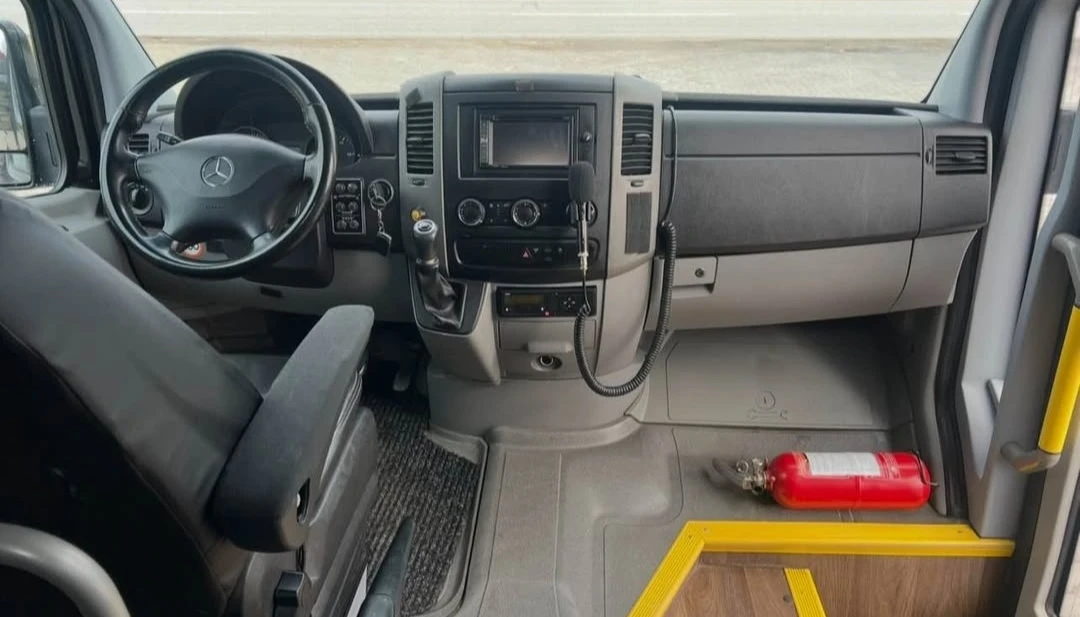 Mercedes-Benz Sprinter 519 VIP, снимка 9 - Бусове и автобуси - 54461814