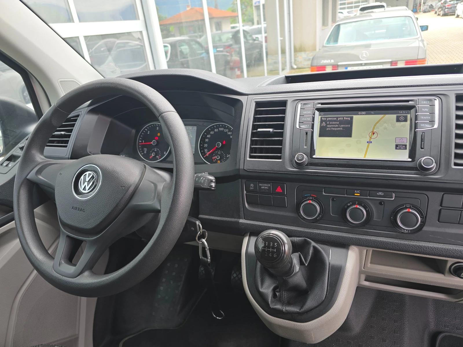 VW T6 2.0 ТDi 150к.c!! MAXI!!!, снимка 10 - Бусове и автобуси - 54952351
