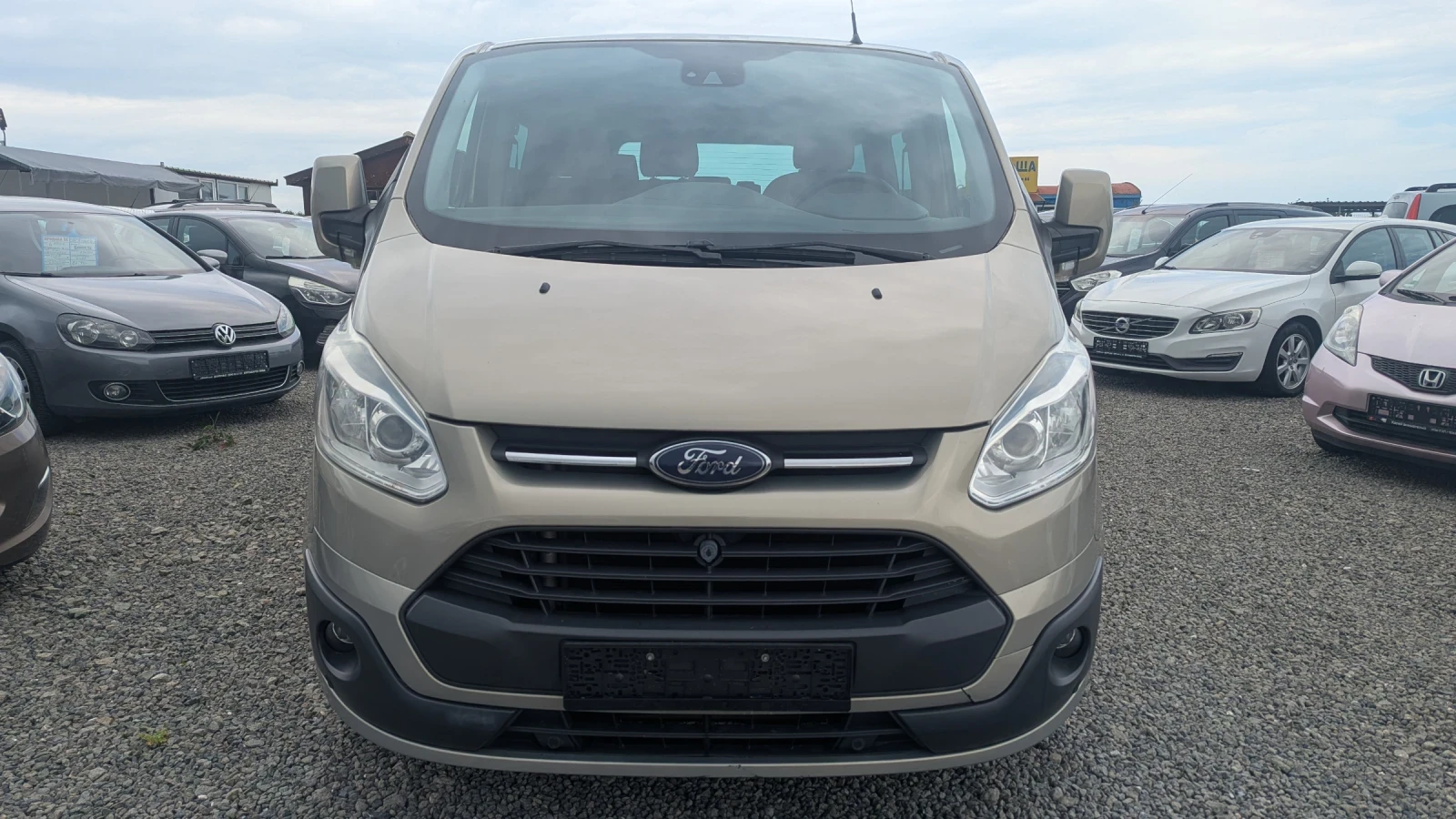 Ford Tourneo Custom 2.2 tdci, снимка 2 - Бусове и автобуси - 55269816