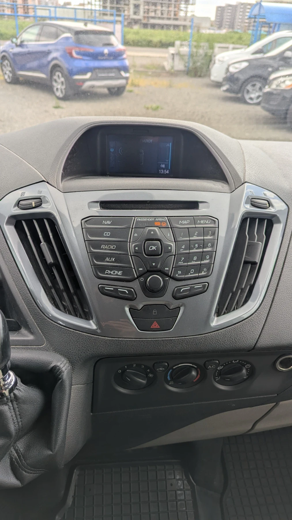 Ford Tourneo Custom 2.2 tdci, снимка 11 - Бусове и автобуси - 55269816