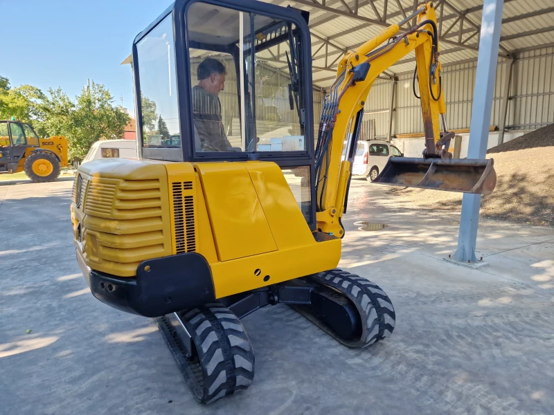 Багер JCB 802.4, снимка 3 - Индустриална техника - 51731182