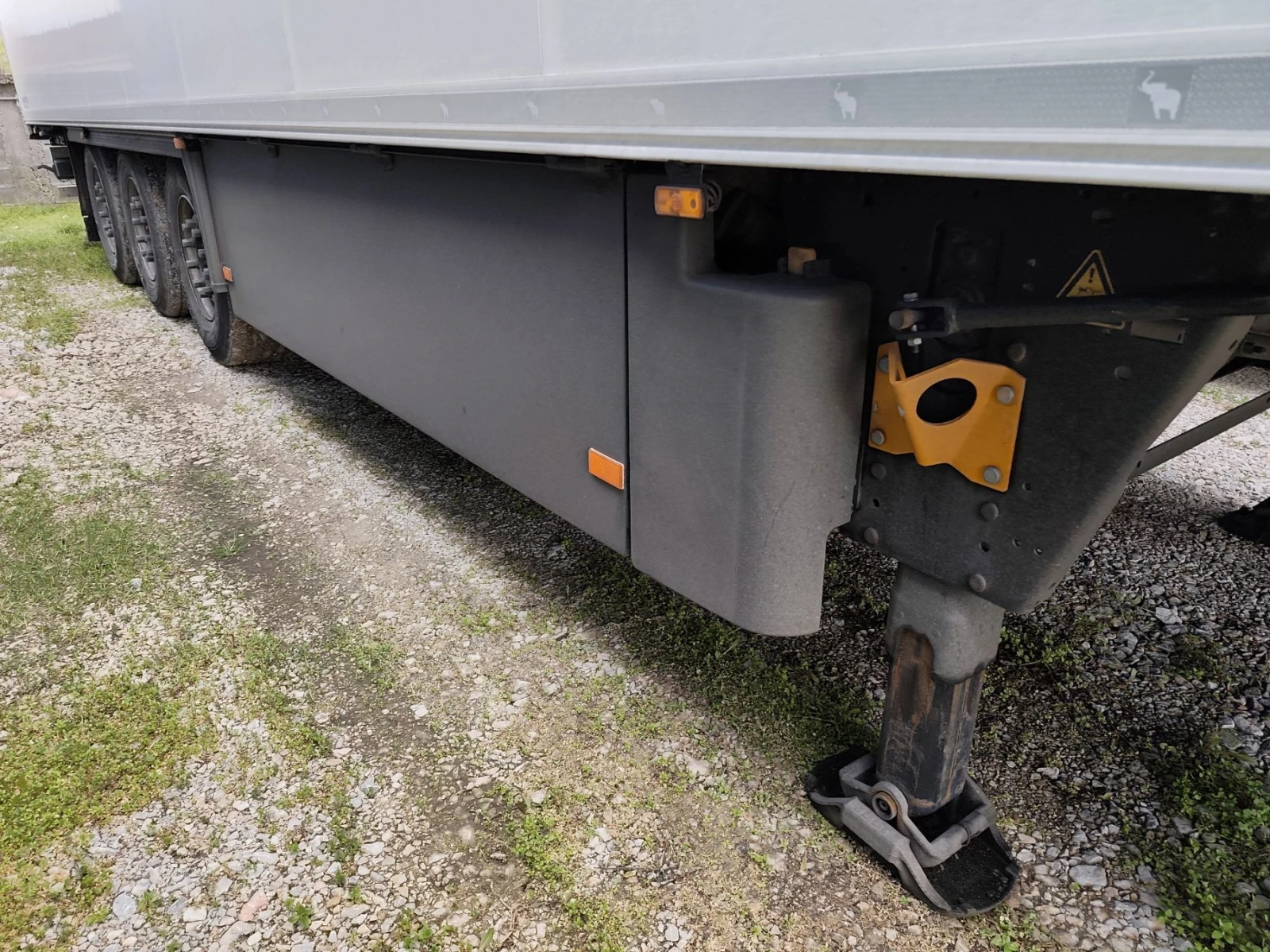 Полуремарке Schmitz SCB* S3B, снимка 12 - Ремаркета - 53907762