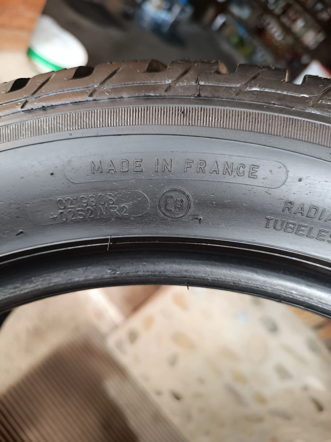 Гуми Зимни 215/55R17, снимка 6 - Гуми и джанти - 56247158