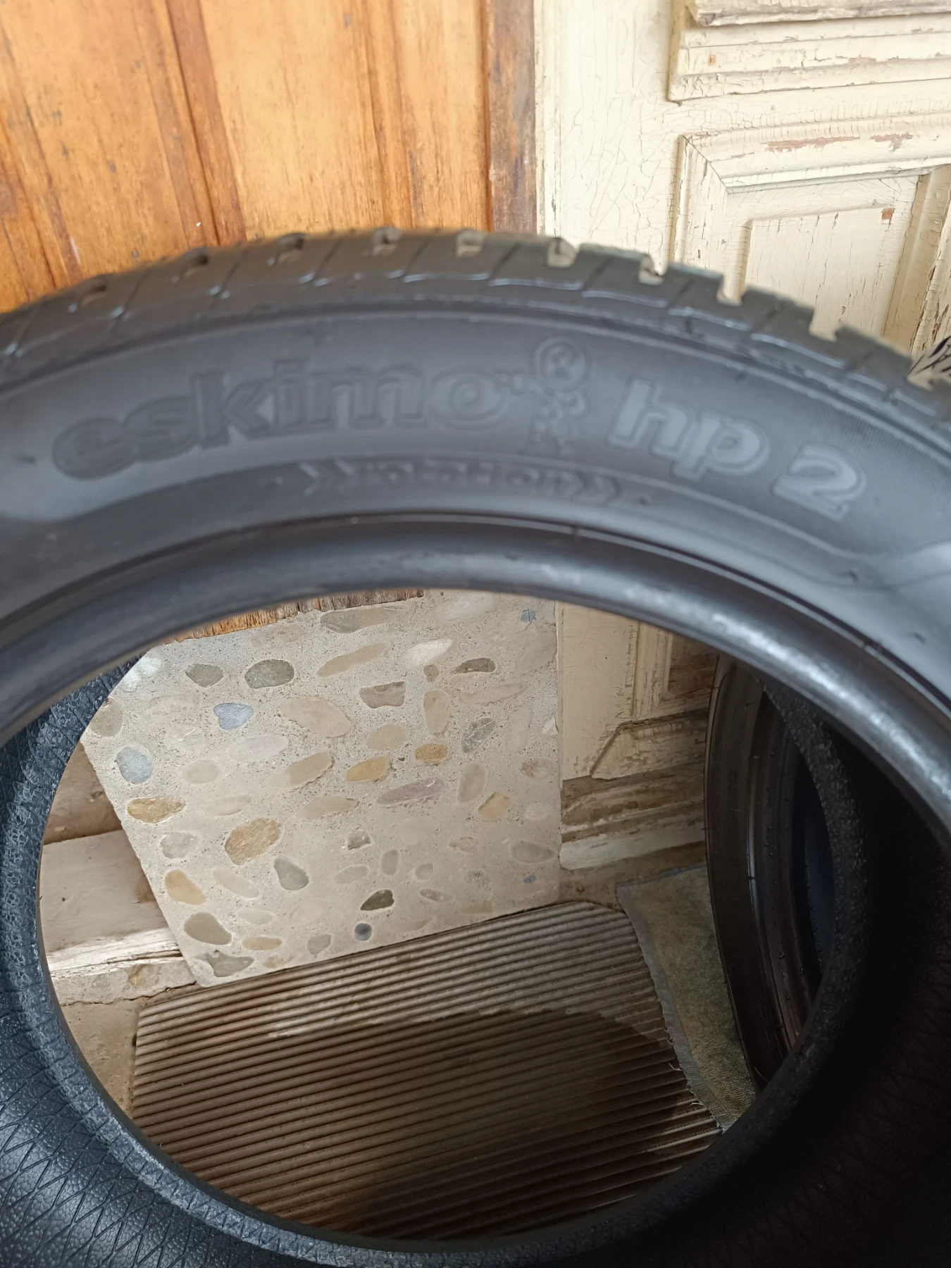 Гуми Зимни 215/55R17, снимка 5 - Гуми и джанти - 56247158