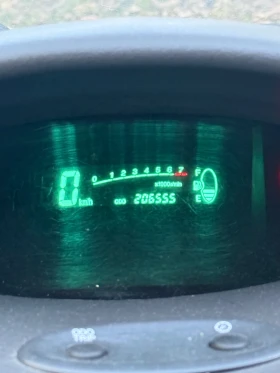 Toyota Yaris - 1280 € / 2503.46 лв. - 65000180 5