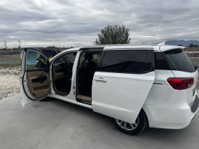 ����� �� �������� �� Kia Sedona SXL