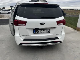 ����� �� �������� �� Kia Sedona SXL