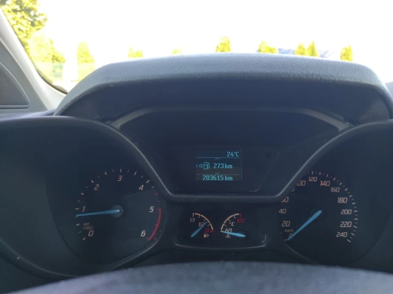 Ford Connect 1.6d Товаропътническа Климатик , снимка 7 - Автомобили и джипове - 46585342