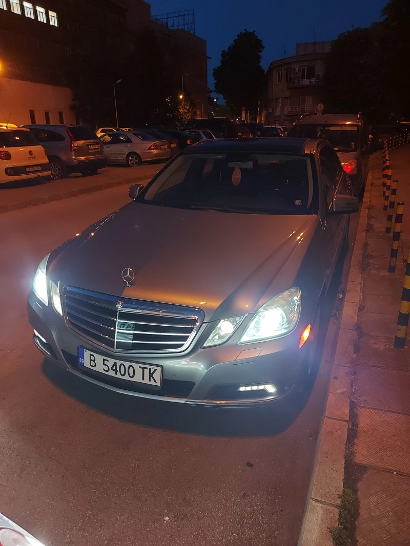 Mercedes-Benz E 350, снимка 10 - Автомобили и джипове - 47870154