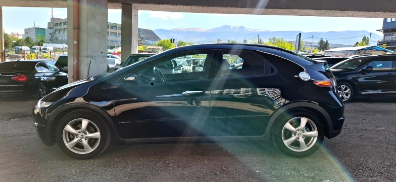 Honda Civic 1, 4 СЕРВ. ДОК., снимка 8 - Автомобили и джипове - 50216325