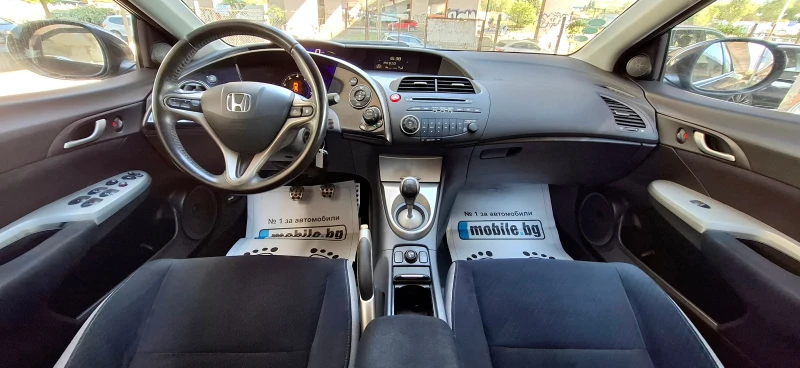 Honda Civic 1, 4 СЕРВ. ДОК., снимка 9 - Автомобили и джипове - 50216325