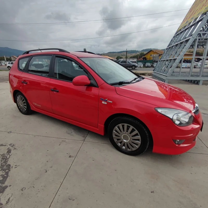 Hyundai I30 CW* 1.4i* FACELIFT* BLUE DRIVE* 109ks* * , снимка 4 - Автомобили и джипове - 51858018