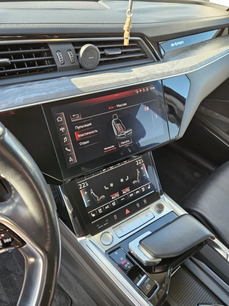 Audi E-Tron 55 Quattro, снимка 10 - Автомобили и джипове - 52413039