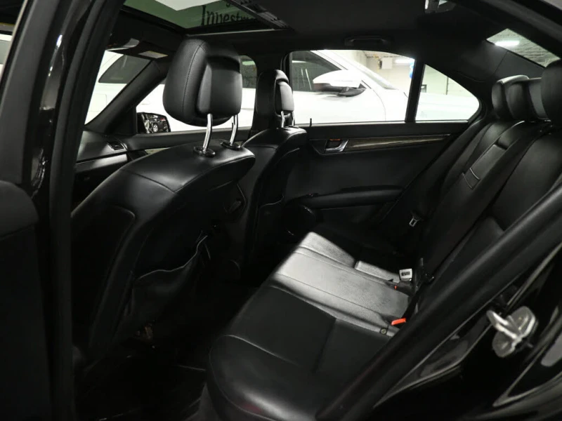 Mercedes-Benz C 300  Mercedes-Benz* C-Class* АвтоКредит* (ЦЕНА ДО БГ)
