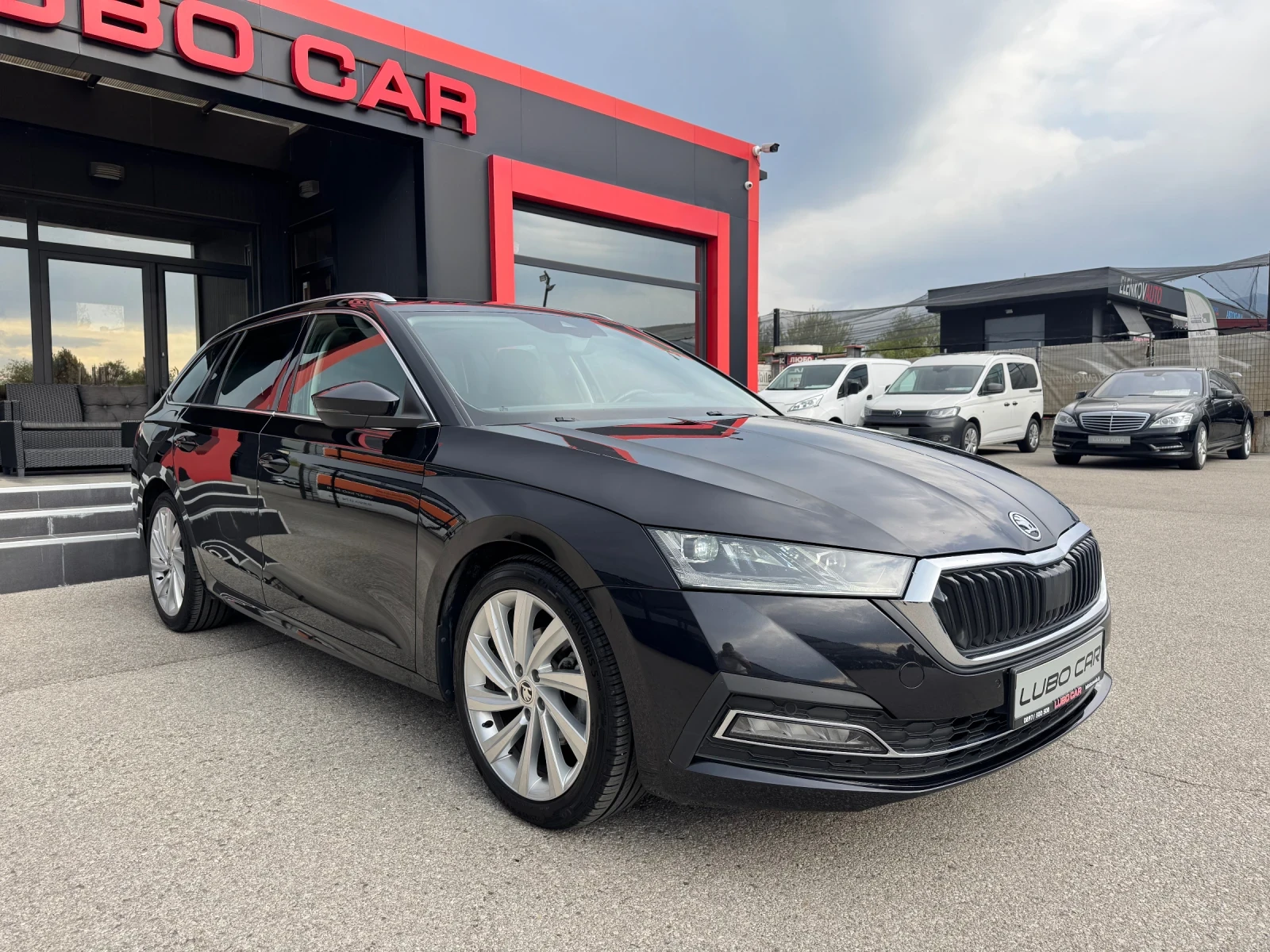 Skoda Octavia 2.0D-FULL LED-ПОДГРЕВ-КОЖА-ПАНОРАМА-АСИСНТЕНТИ-ТОП - изображение 7