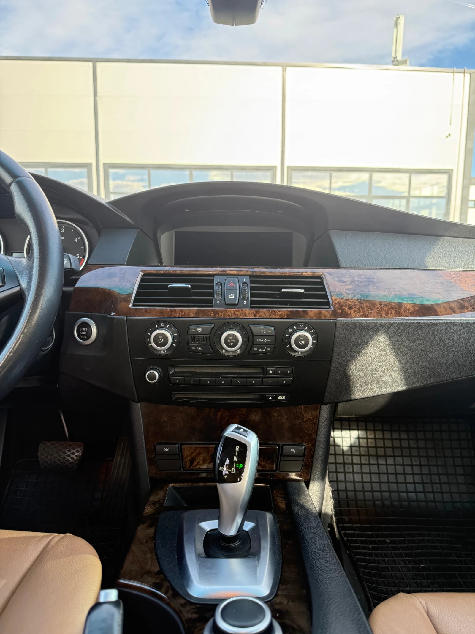 BMW 530 225000км FACELIFT  | Mobile.bg — изображение 12