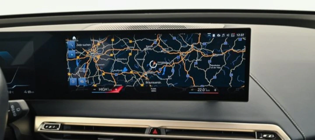 BMW iX XDrive 40 - изображение 9