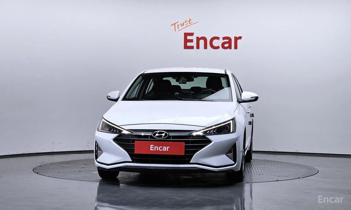 Hyundai Elantra, снимка 3 - Автомобили и джипове - 54119063