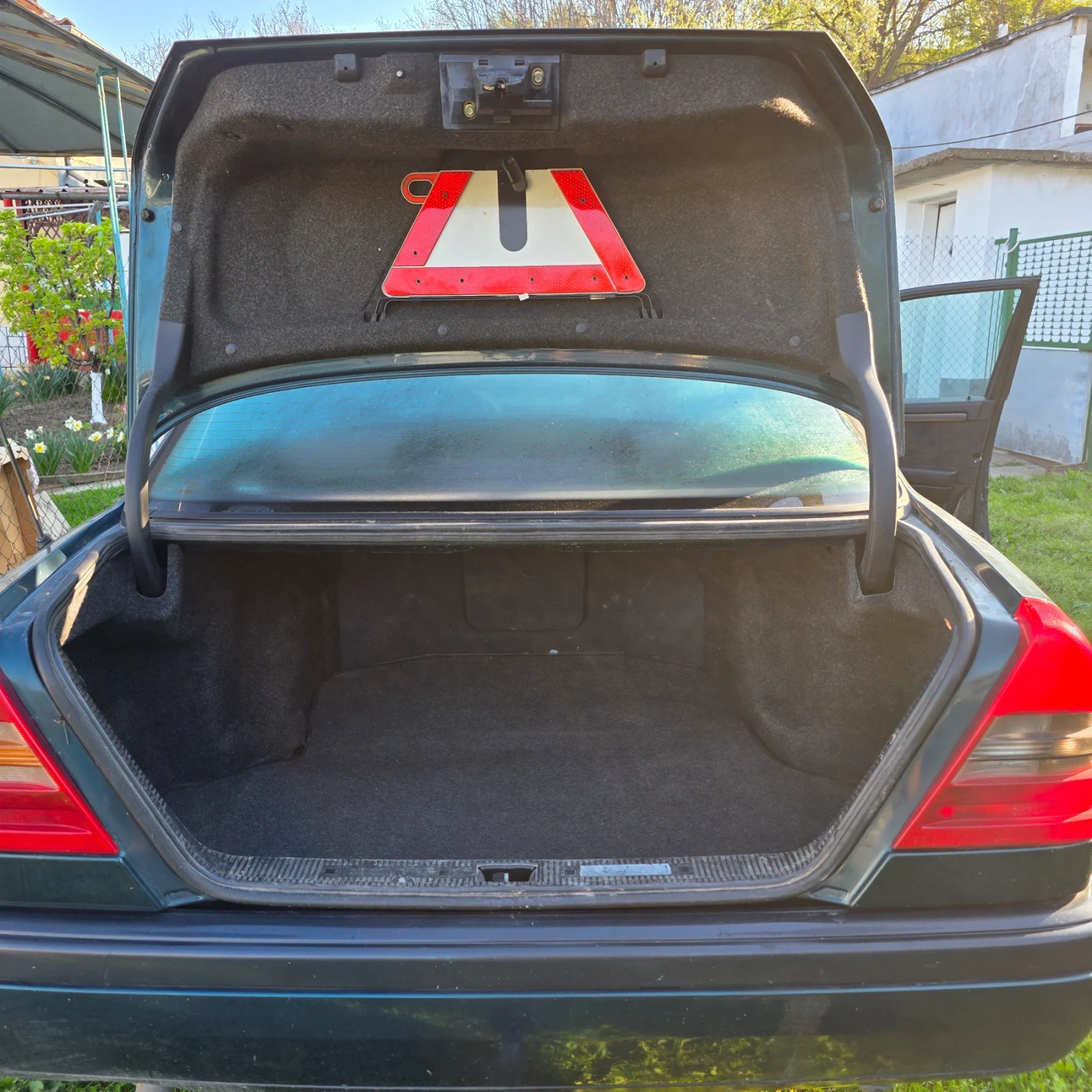 Mercedes-Benz 220, снимка 5 - Автомобили и джипове - 54241924