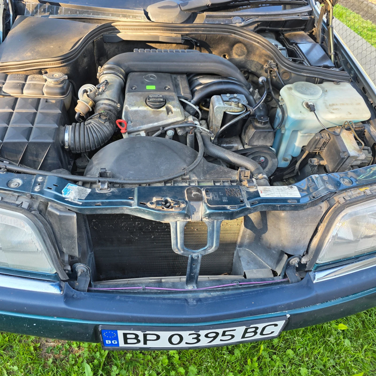 Mercedes-Benz 220, снимка 8 - Автомобили и джипове - 54241924