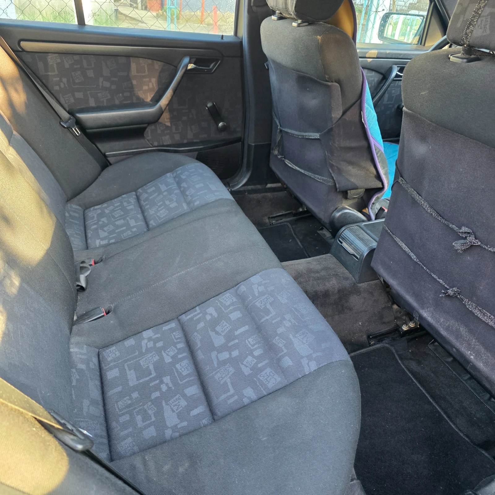 Mercedes-Benz 220, снимка 7 - Автомобили и джипове - 54241924