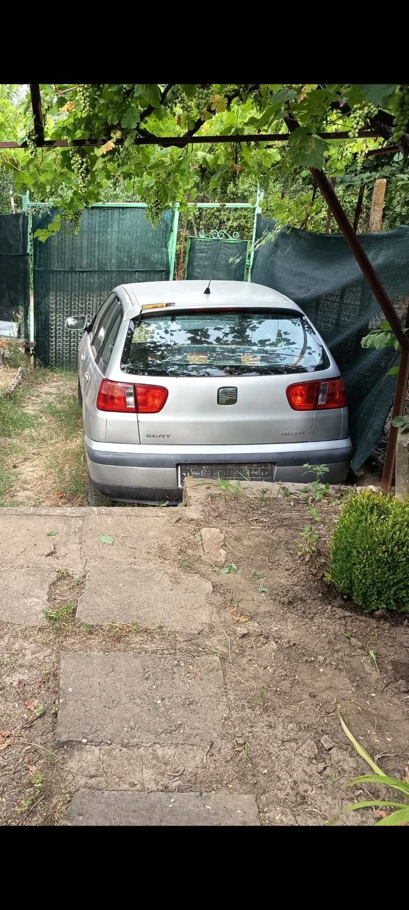 Seat Ibiza, снимка 13 - Автомобили и джипове - 54559721
