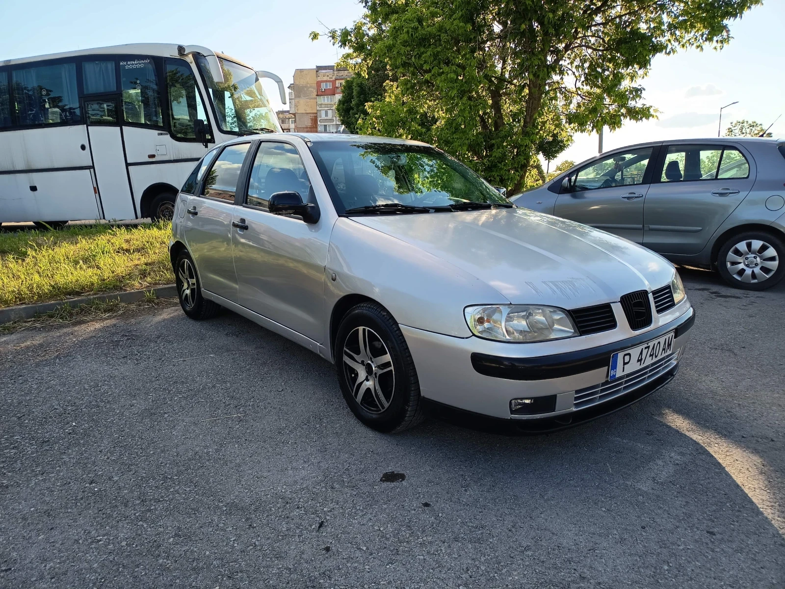 Seat Ibiza, снимка 2 - Автомобили и джипове - 54559721