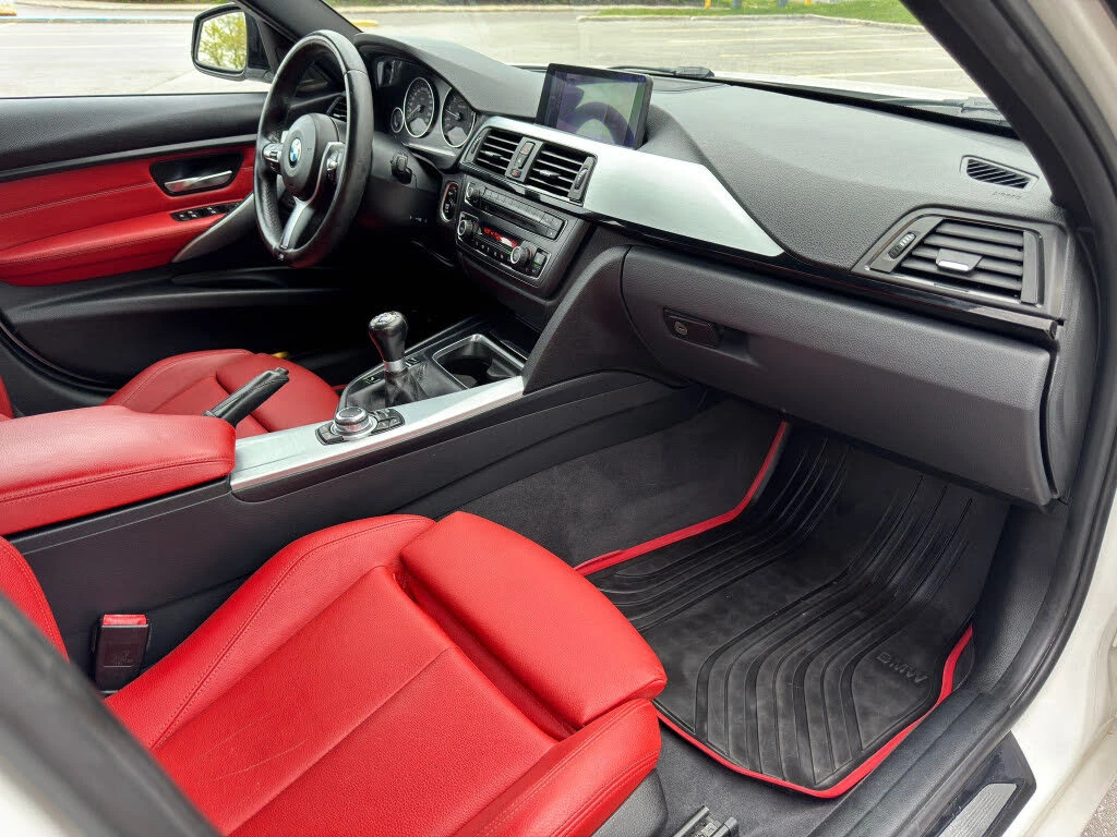 BMW 335 RWD* АвтоКредит * (ЦЕНА ДО БГ), снимка 6 - Автомобили и джипове - 54691483