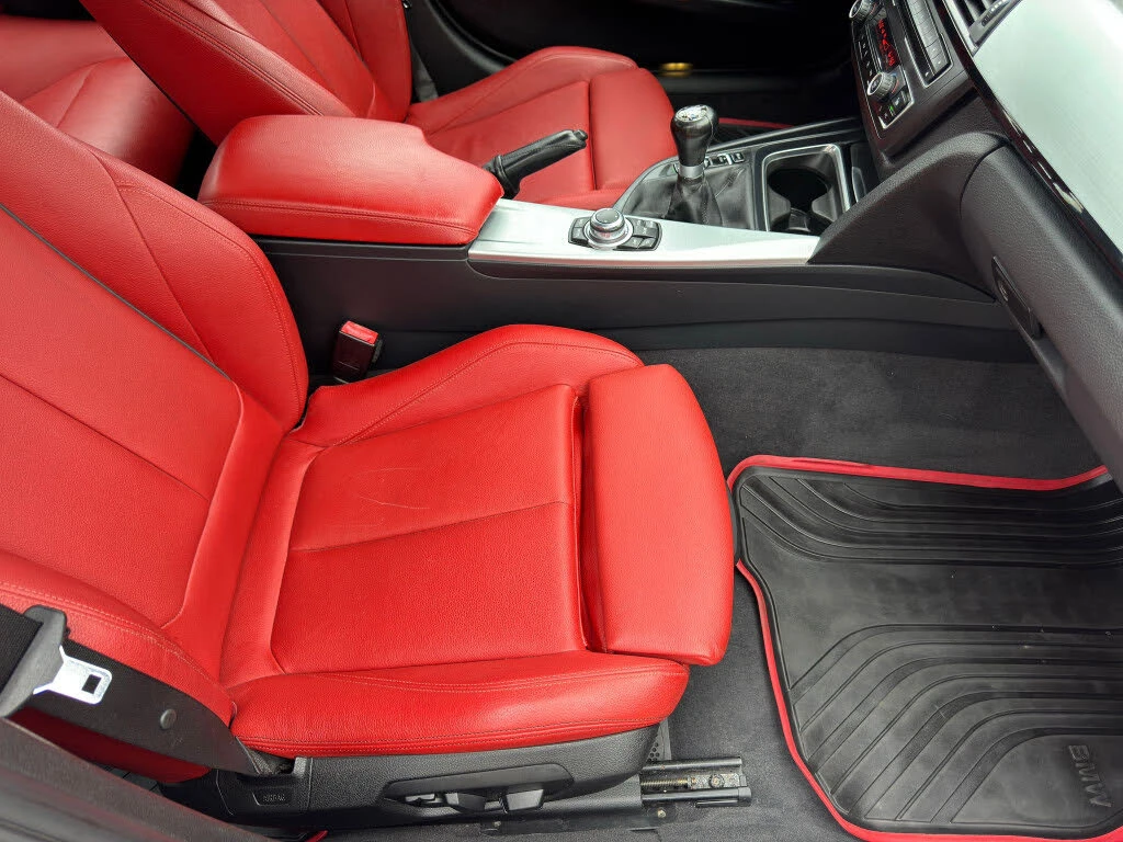 BMW 335 RWD* АвтоКредит * (ЦЕНА ДО БГ), снимка 16 - Автомобили и джипове - 54691483