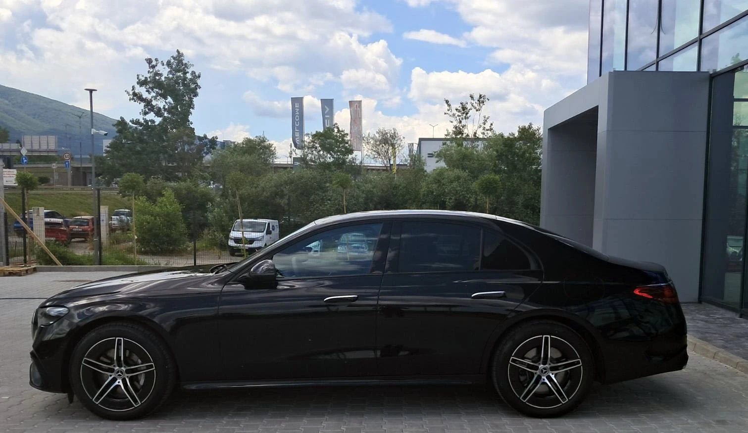 Mercedes-Benz E 300 de 4Matic AMG Line = MGT Select 2 = �������� | Mobile.bg � ����������� 6