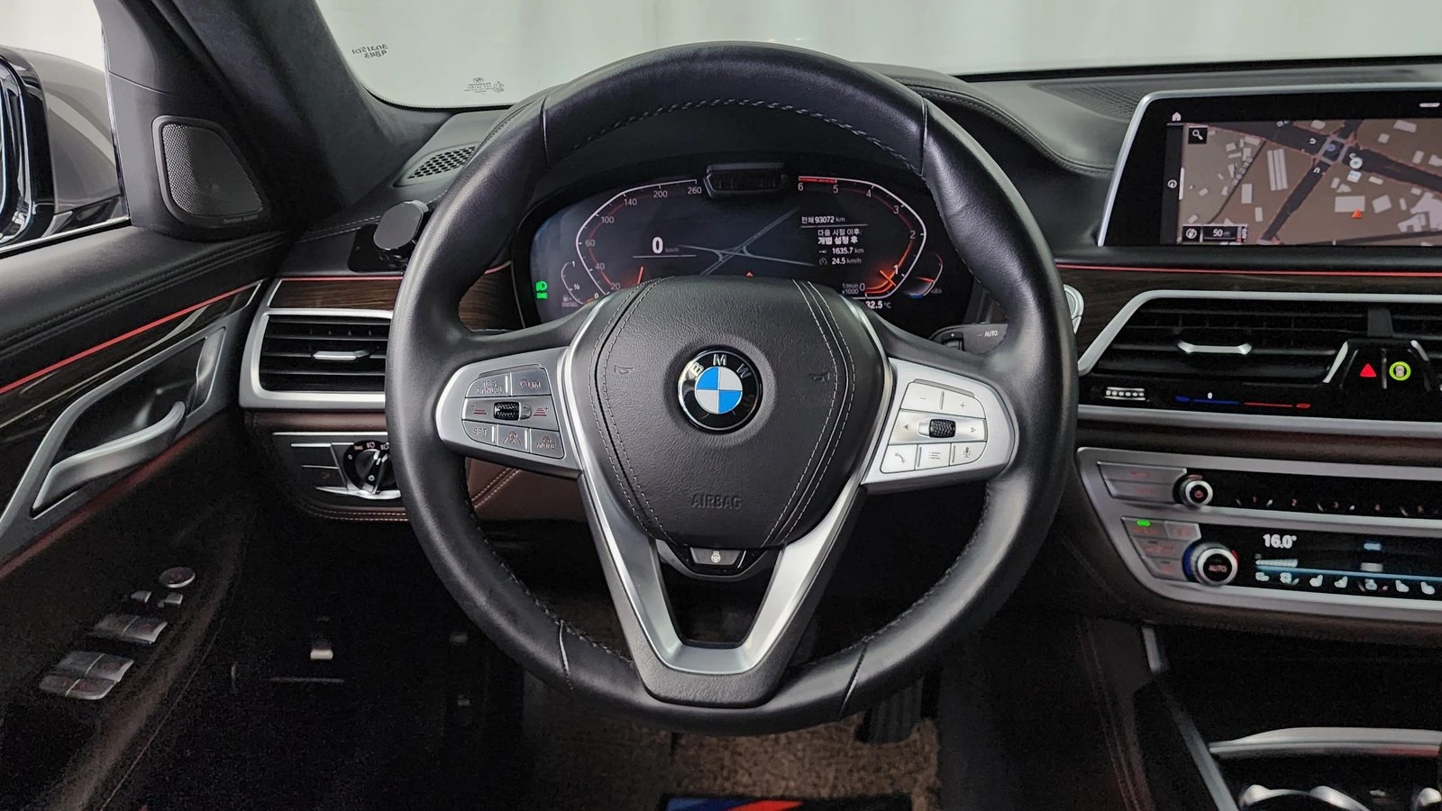 BMW 740 740d* ЛЮК* ОБДУХВАНЕ* HUD* 360* КРАЙНА ЦЕНА, снимка 13 - Автомобили и джипове - 55336567