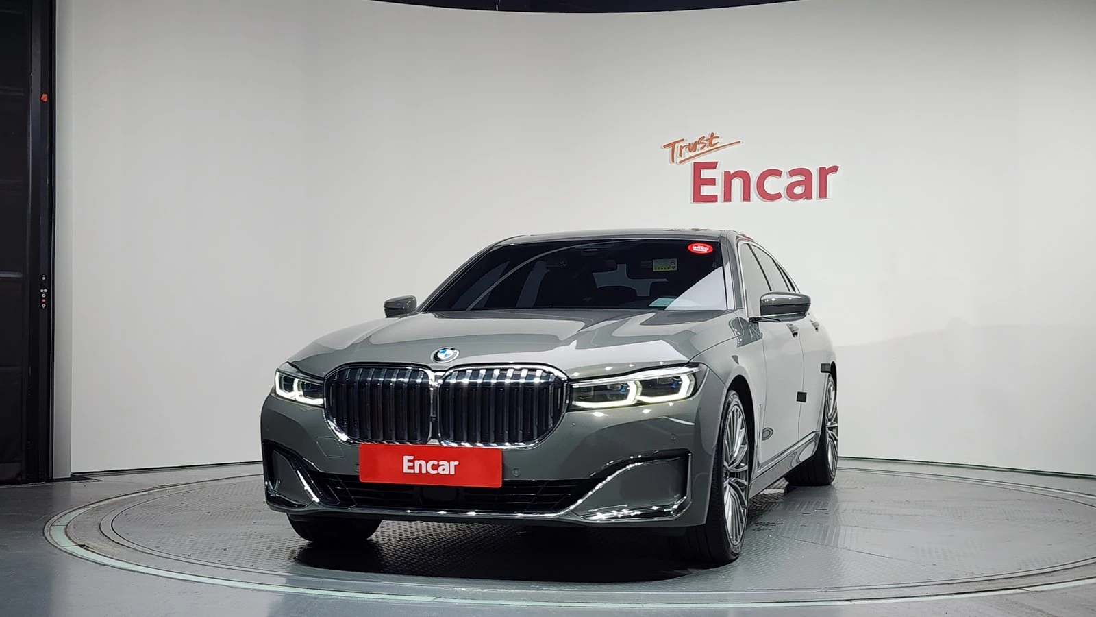BMW 740 740d* ЛЮК* ОБДУХВАНЕ* HUD* 360* КРАЙНА ЦЕНА, снимка 3 - Автомобили и джипове - 55336567